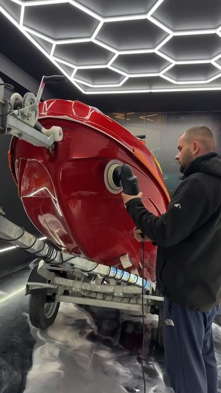 Jetski - Hydrophobic Effect