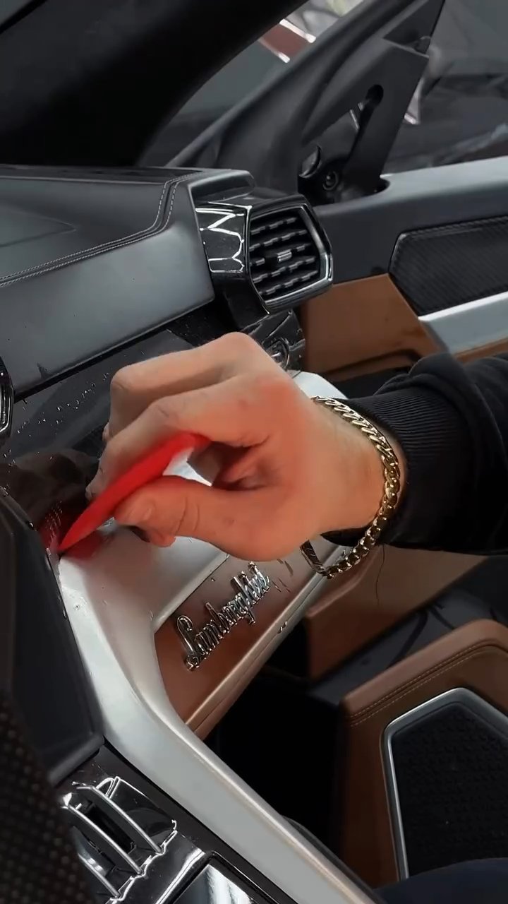 Lamborghini Urus - Interior PPF Application