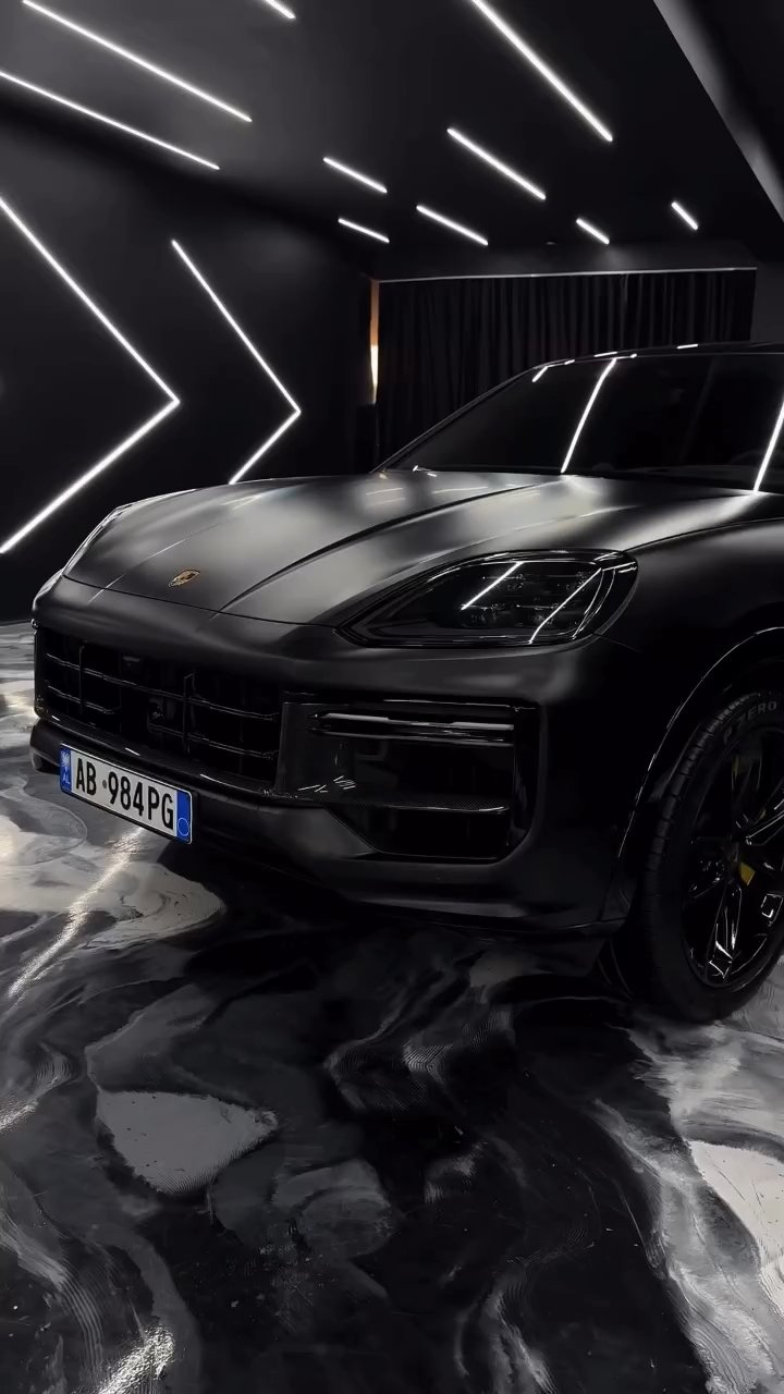 Porsche - Elegant Style