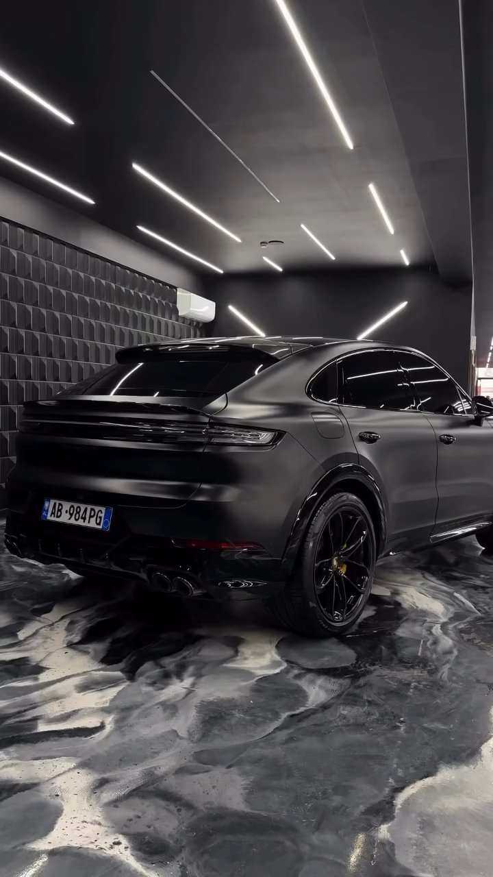 Porsche - Premium Application